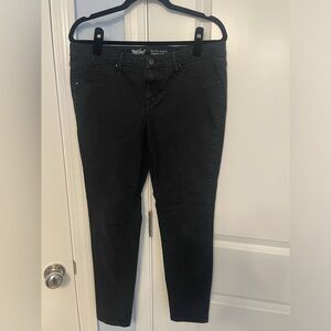 Massimo 12/31 mid rise jegging in black